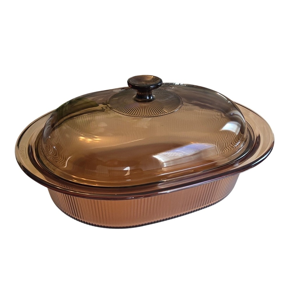 Vision Corning Amber Glass Covered Casserole Dish w Lid V24C
